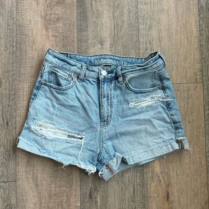 American Eagle Strigid Mom Shorts
